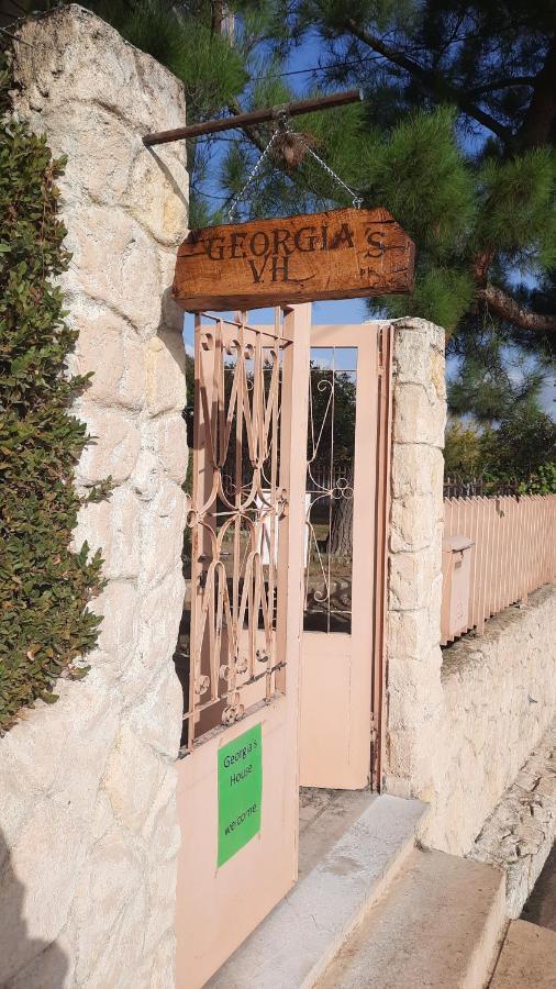 Georgia'S Village House Kondostavlos Esterno foto